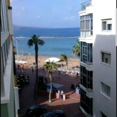 Las Canteras Beach * لاس بالماس دي غران كاناريا