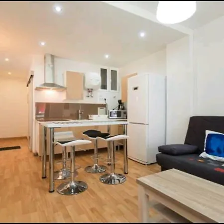 Las Canteras Beach Apartmán *